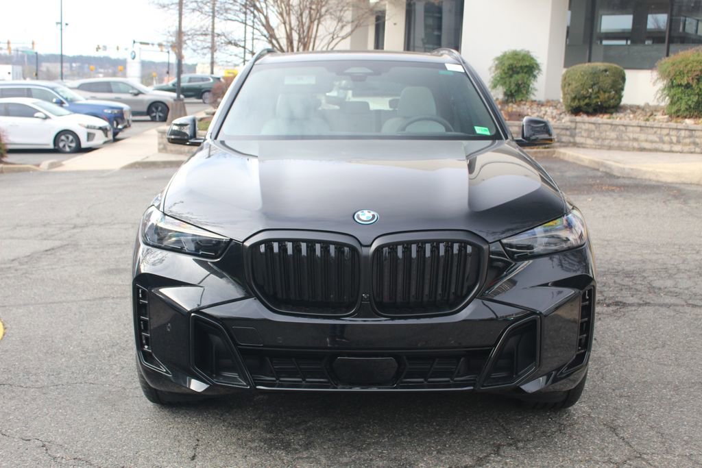 New 2026 BMW X5 xDrive50e w/ M Sport Package image 2