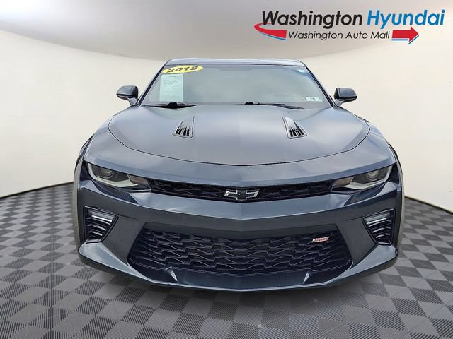 Used 2018 Chevrolet Camaro SS RWD image 2