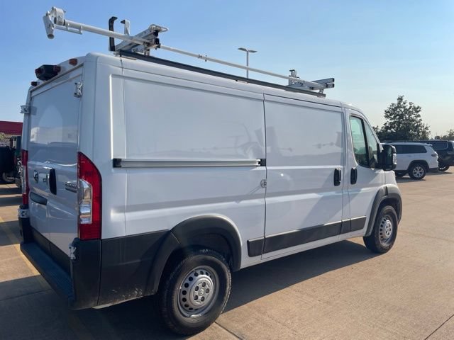 Used 2025 RAM ProMaster 2500 w/ Convenience Group FWD image 2