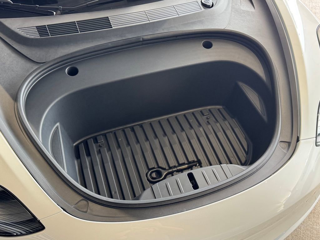 Used 2023 Tesla Model 3 Standard Range RWD image 10