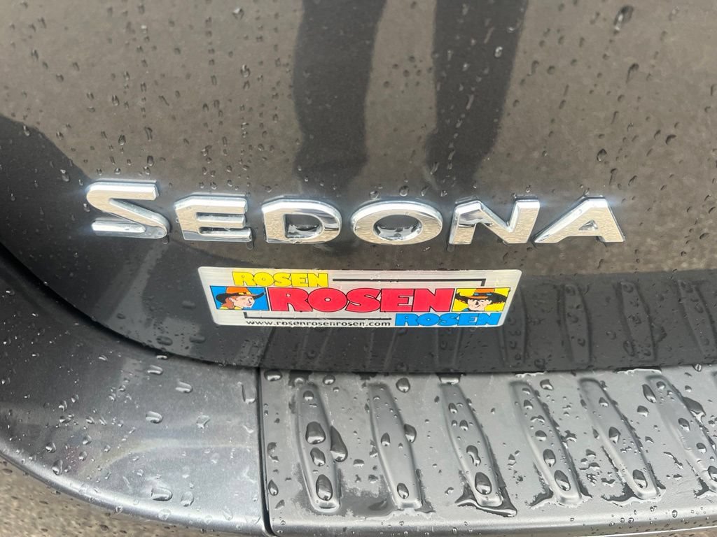 Used 2017 Kia Sedona EX FWD image 30
