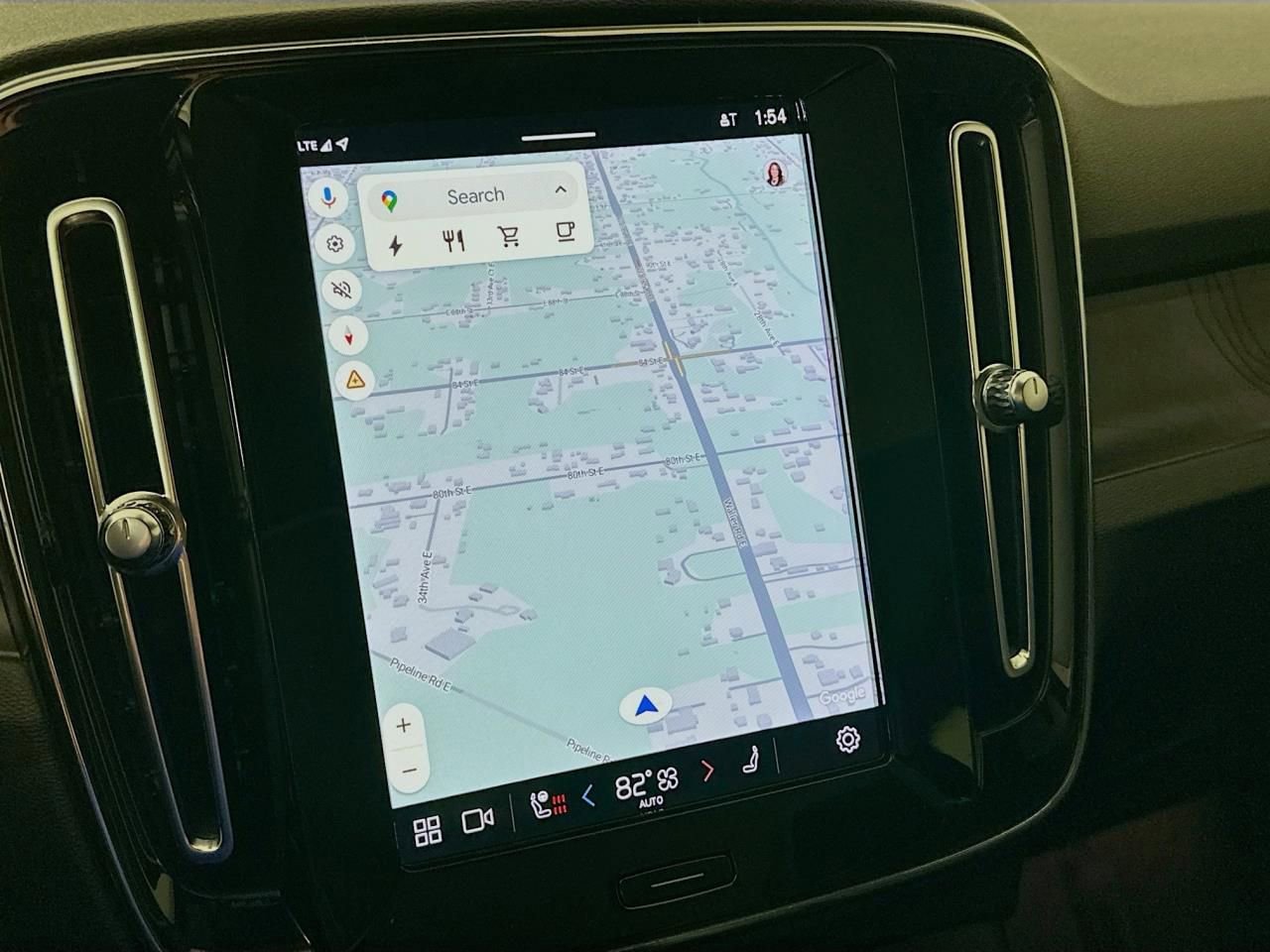 Used 2023 Volvo C40 P8 Recharge Ultimate image 14