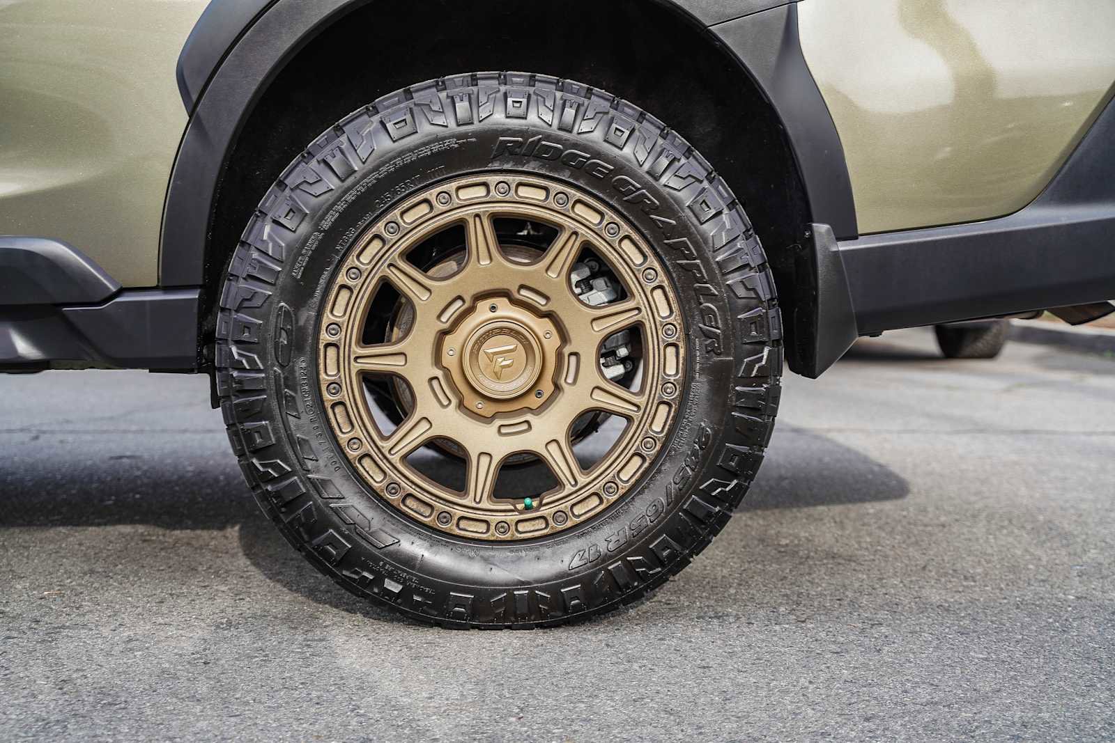 Used 2025 Subaru Outback Premium image 8