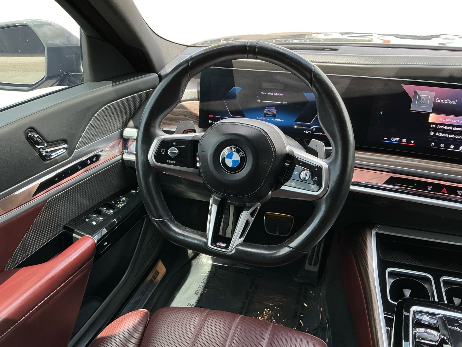 Used 2023 BMW 740i RWD image 11
