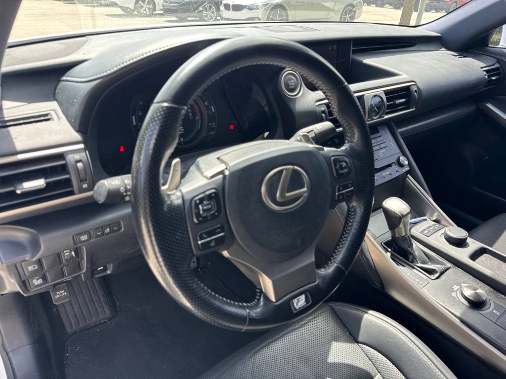 Used 2018 Lexus IS 300 F Sport w/ F Sport Package RWD image 9
