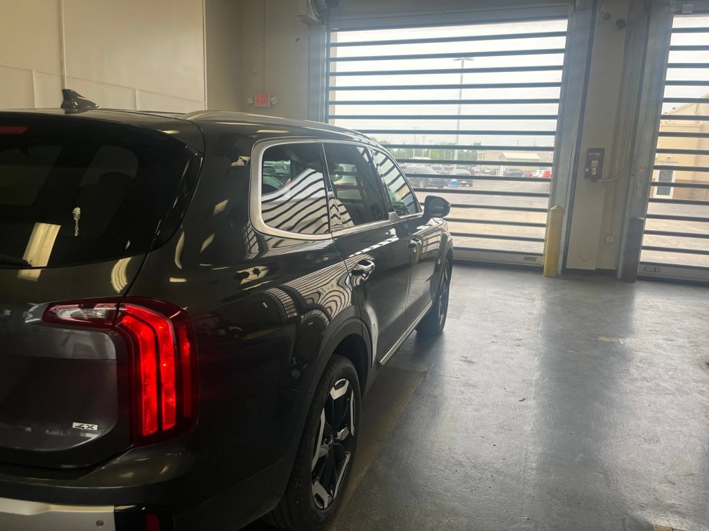 Used 2024 Kia Telluride S w/ S Sunroof Package AWD/4WD image 10