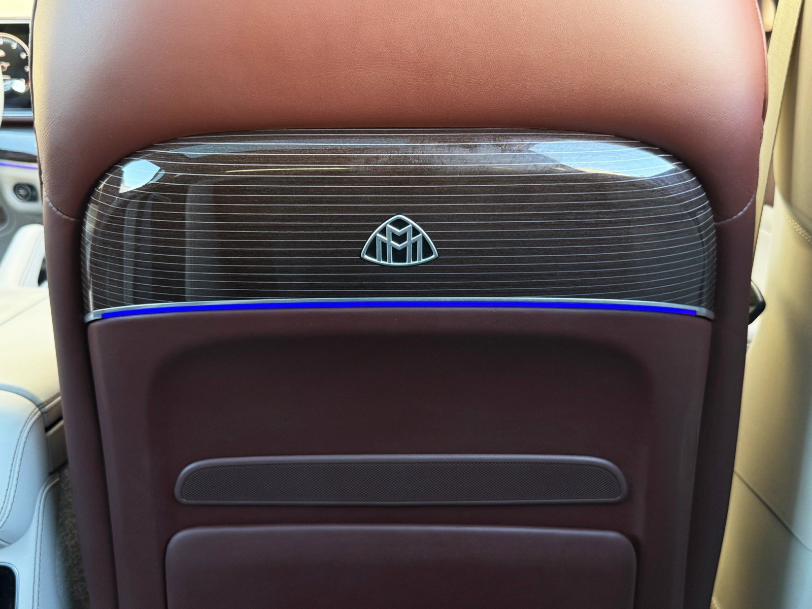 Used 2023 Mercedes-Benz Maybach GLS 600 4MATIC image 48