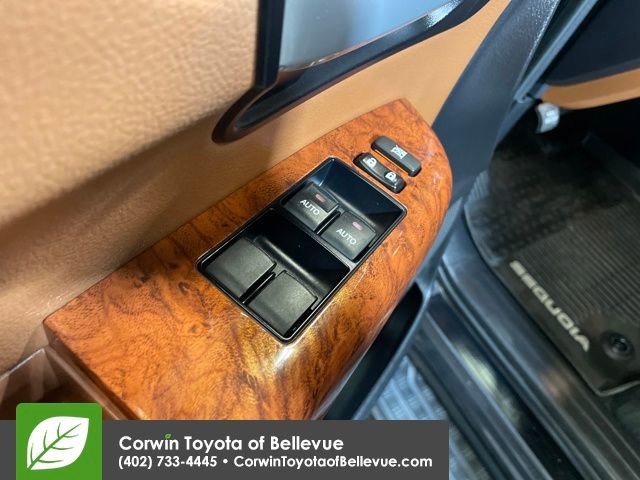Used 2018 Toyota Sequoia Platinum image 11