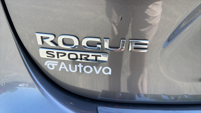 Used 2022 Nissan Rogue Sport SL AWD/4WD image 30
