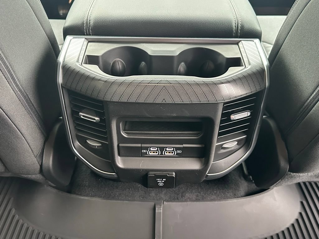 New 2026 RAM 1500 Big Horn AWD/4WD image 18