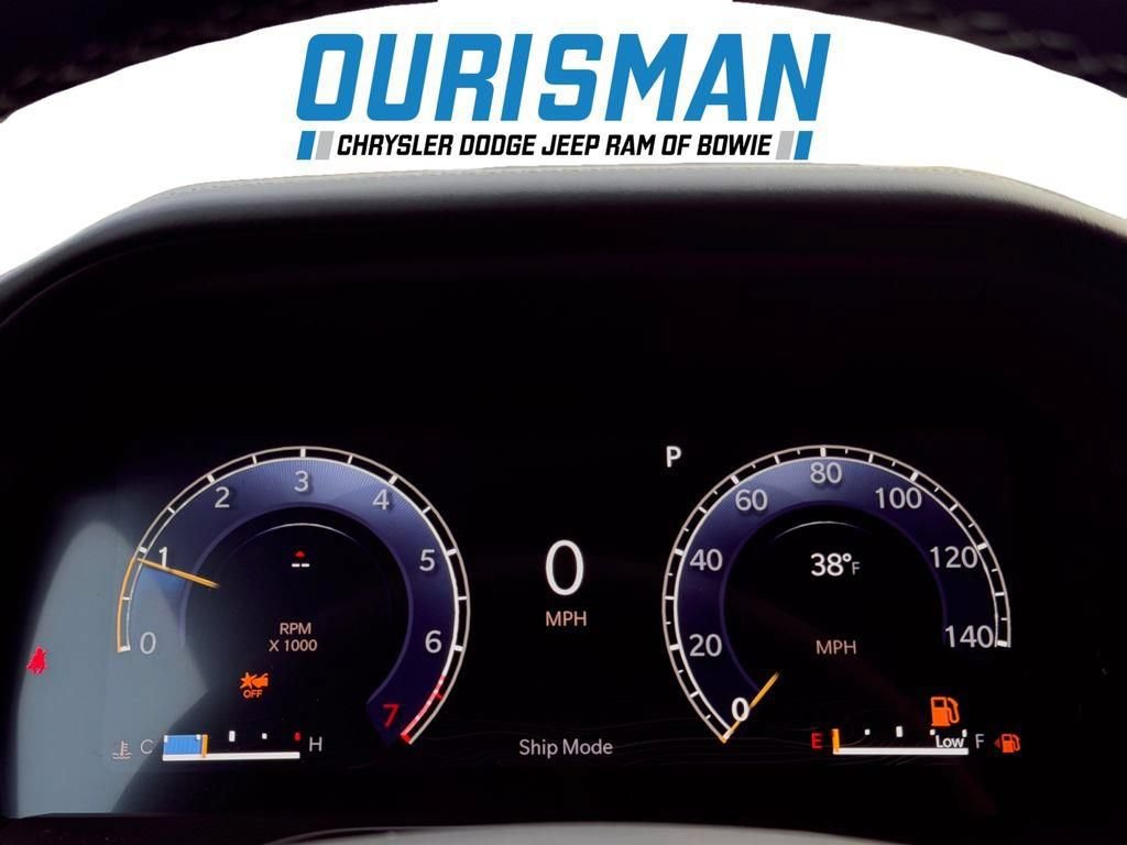 New 2025 Jeep Grand Cherokee Overland w/ Luxury Tech Group IV AWD/4WD image 19