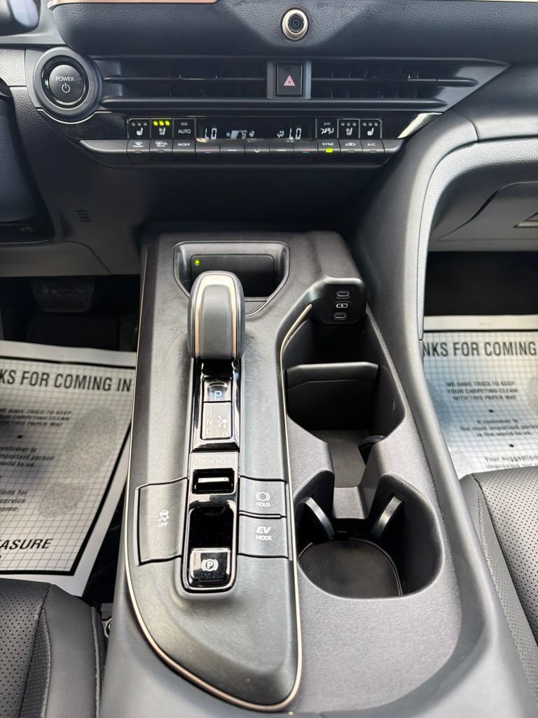 Used 2023 Toyota Crown w/ Carpet Mat Package (TMS) AWD/4WD image 33