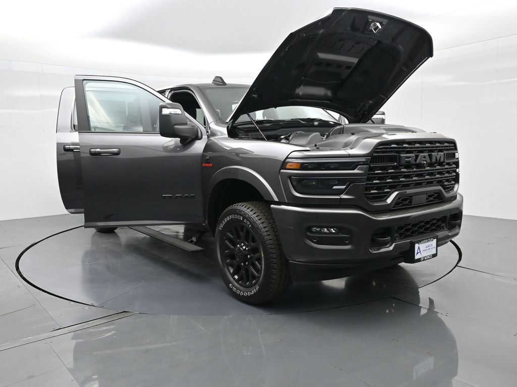 New 2025 RAM 3500 Limited image 31