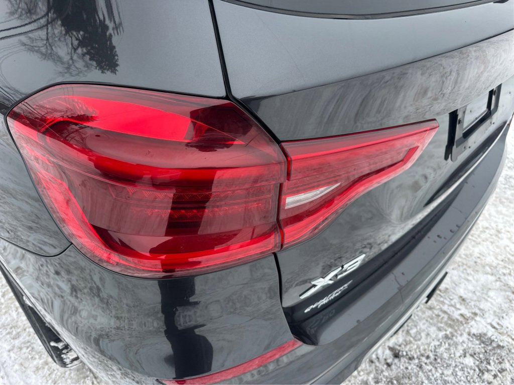 Used 2019 BMW X3 xDrive30i w/ Premium Package image 22