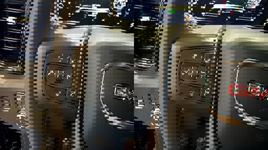 New 2026 GMC Sierra 2500 AT4 w/ AT4 Premium Plus Package image 33