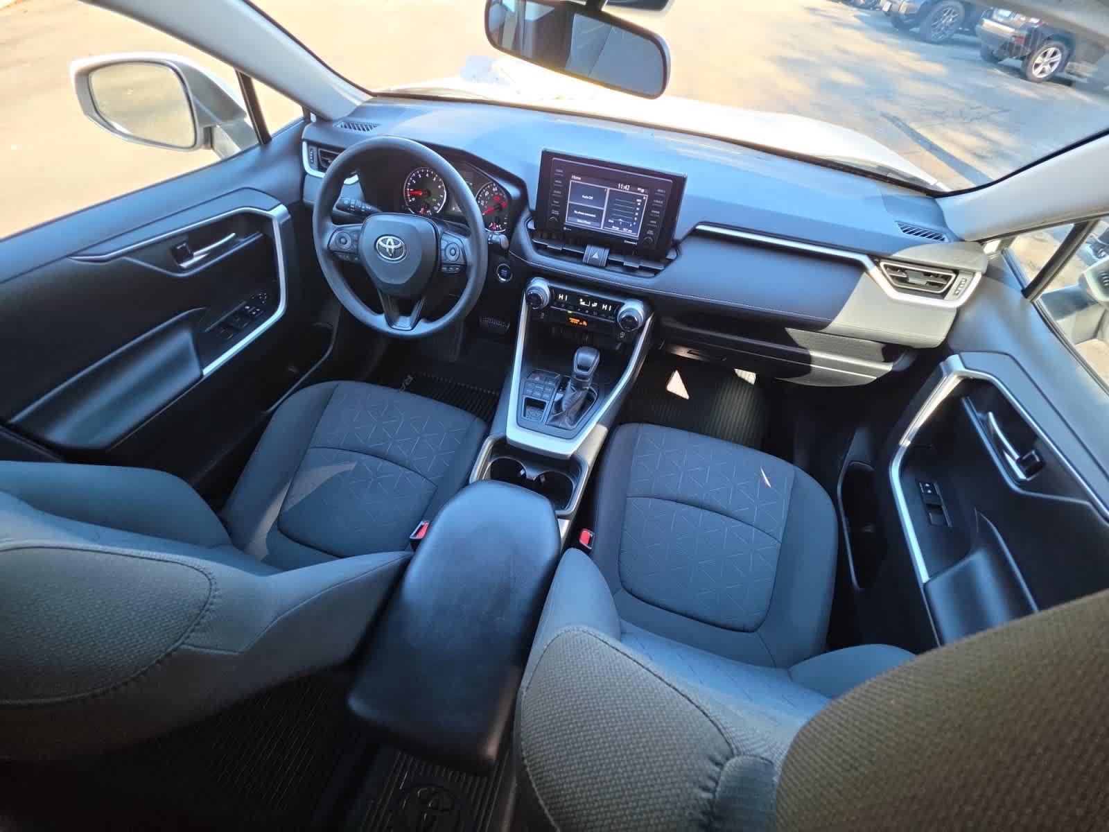 Used 2020 Toyota RAV4 XLE w/ All Weather Liner Package AWD/4WD image 24