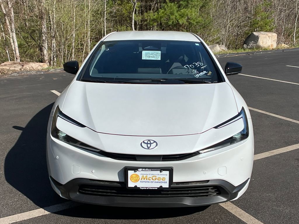 New 2026 Toyota Prius LE FWD image 8