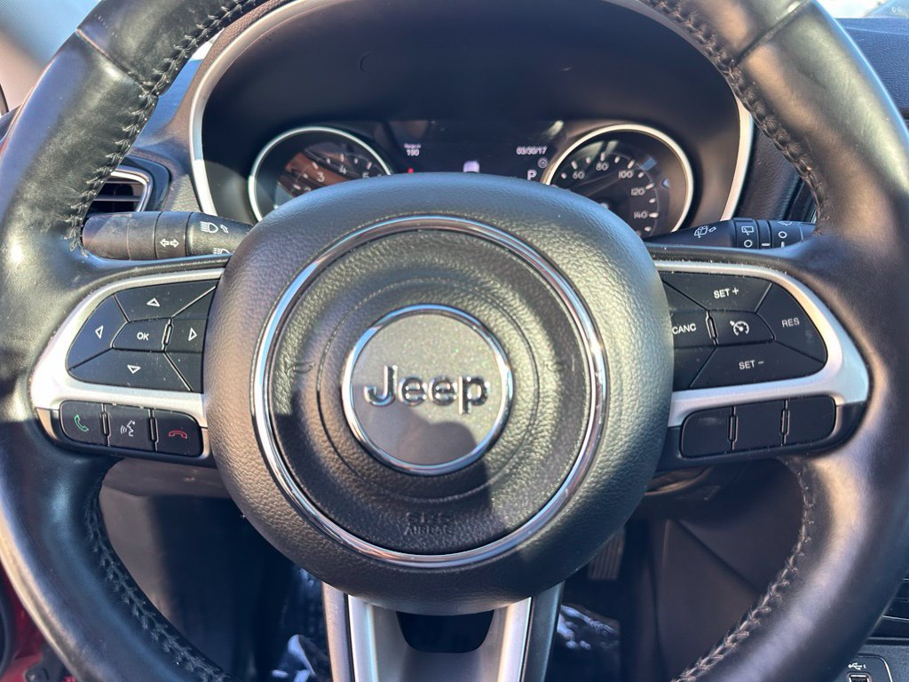 Used 2019 Jeep Compass Latitude FWD image 25
