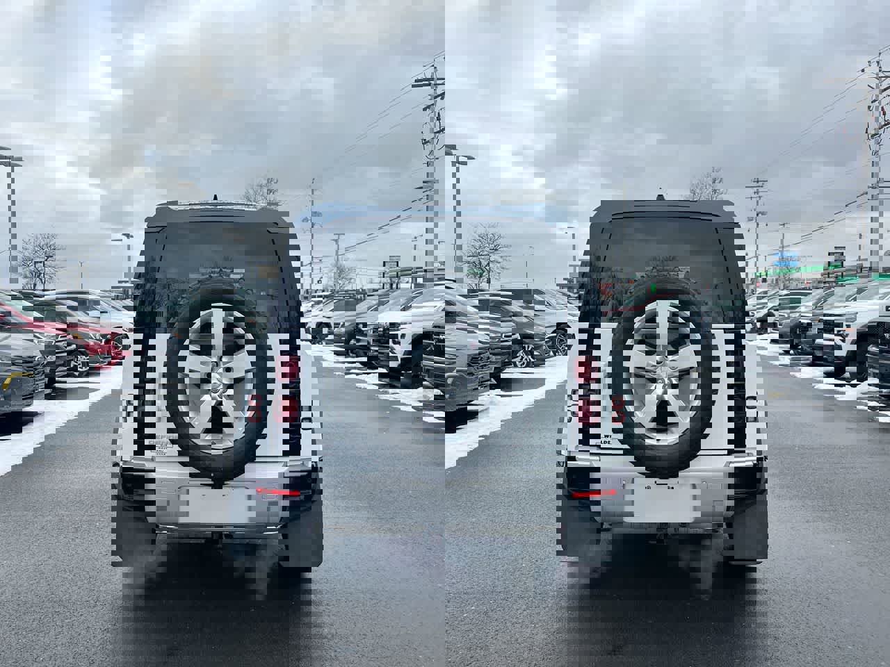 Used 2025 Land Rover Defender 90 S image 12