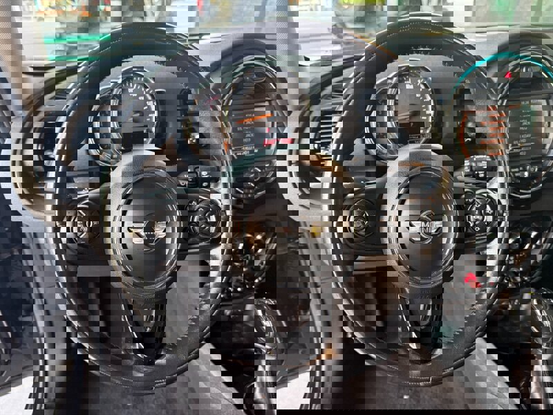 Used 2016 MINI Cooper Clubman image 19