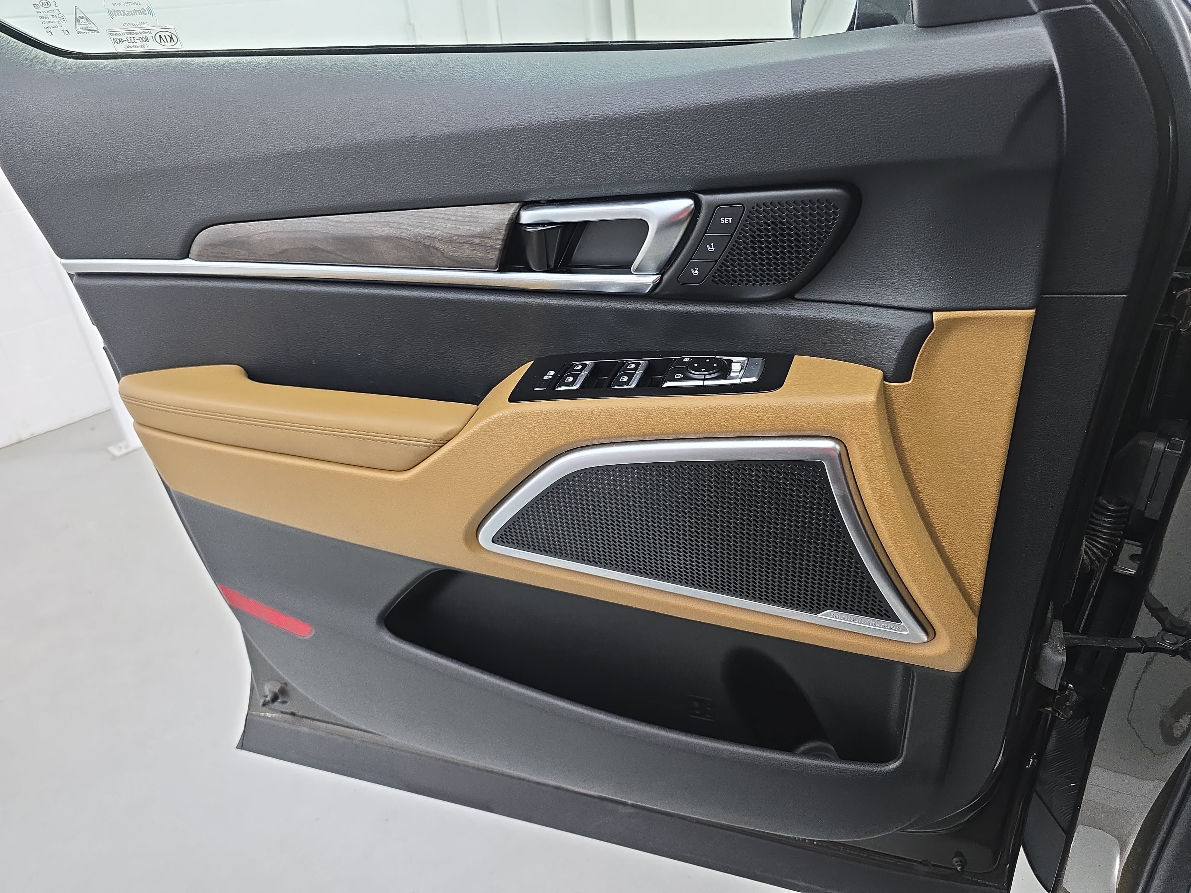 Used 2021 Kia Telluride SX w/ Nightfall Edition Package AWD/4WD image 28