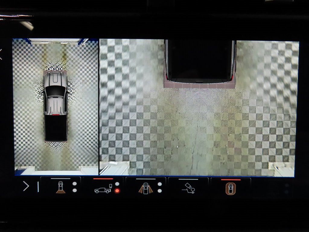 Used 2026 GMC Sierra 2500 AT4 image 17