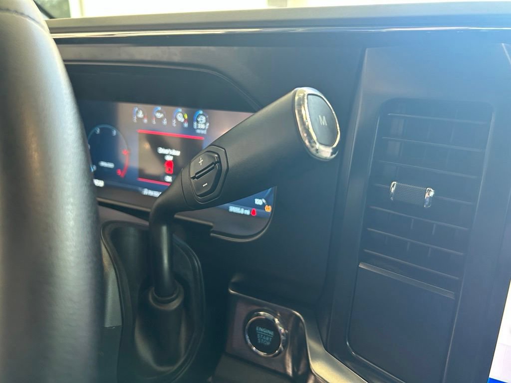 Used 2025 Ford F350 Lariat AWD/4WD image 9