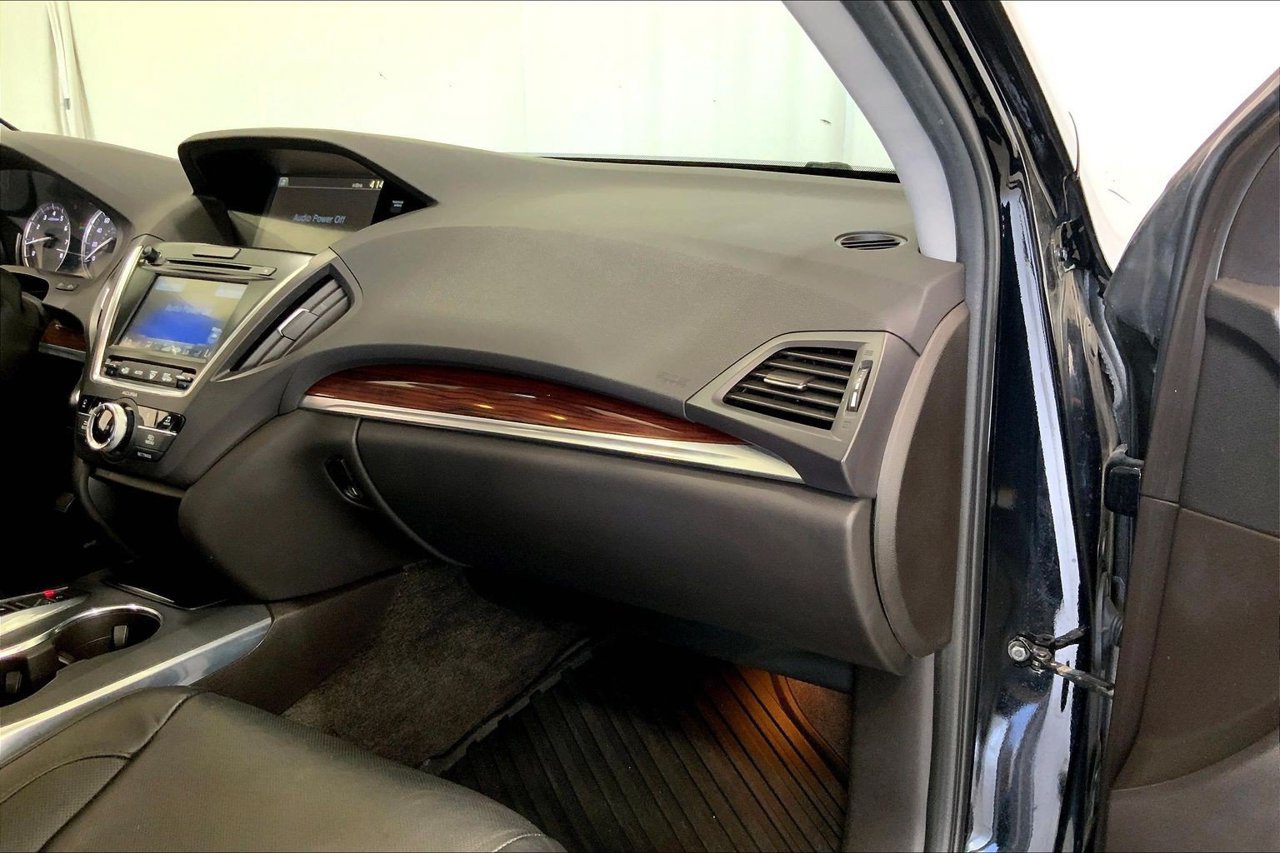 Used 2016 Acura MDX w/ Advance & Entertainment Pkg FWD image 16