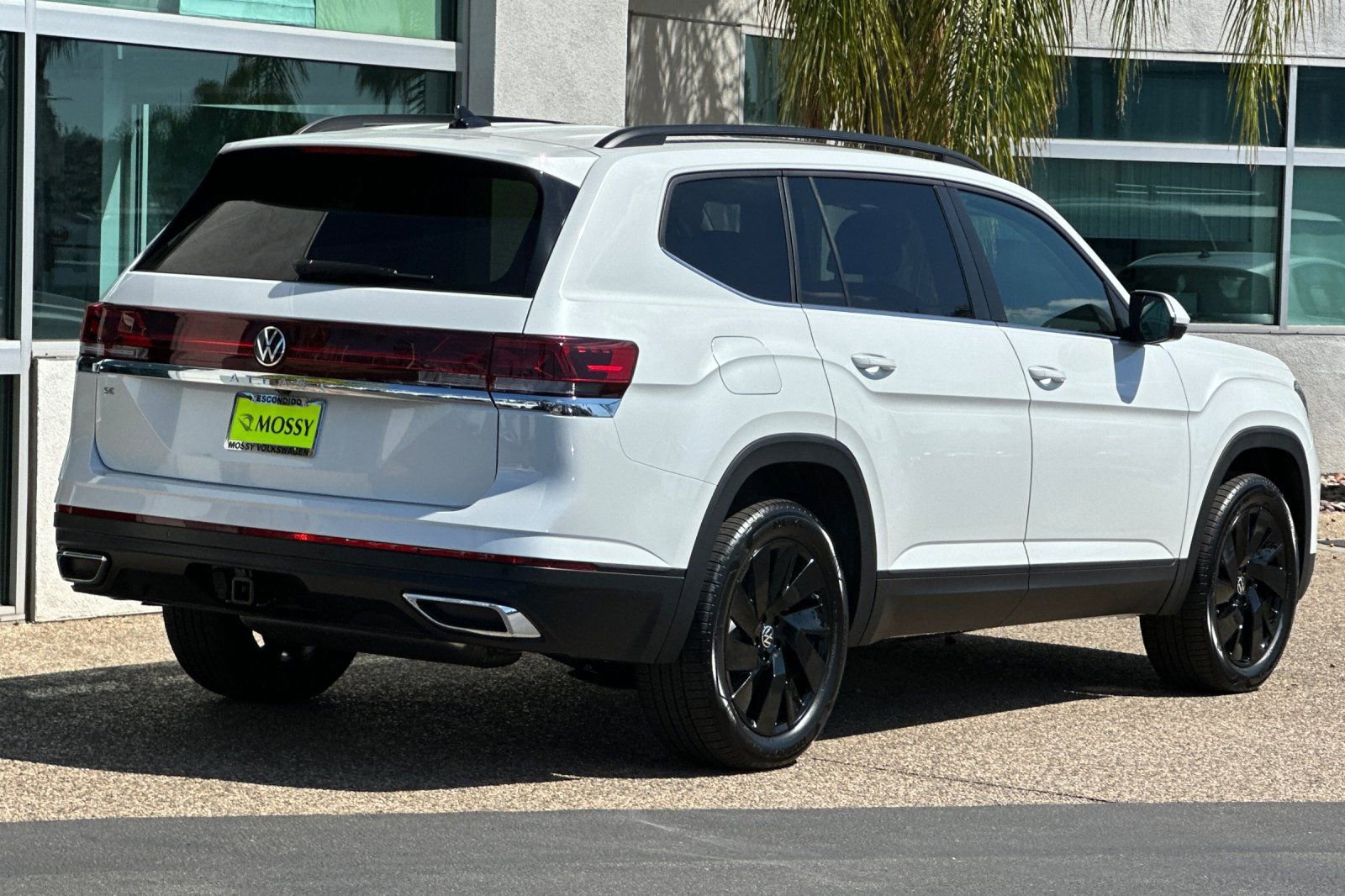 New 2026 Volkswagen Atlas SE image 4