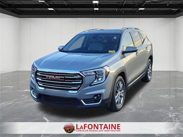 Used 2024 GMC Terrain SLT