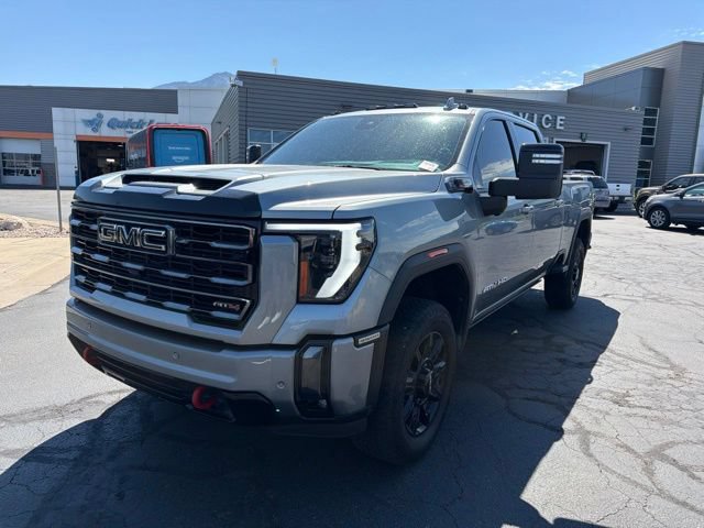 Used 2024 GMC Sierra 3500 AT4 w/ AT4 Premium Plus Package AWD/4WD image 16