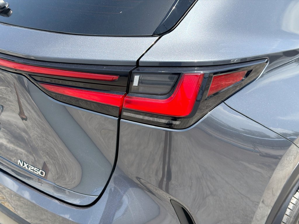 Used 2023 Lexus NX 250 FWD image 28