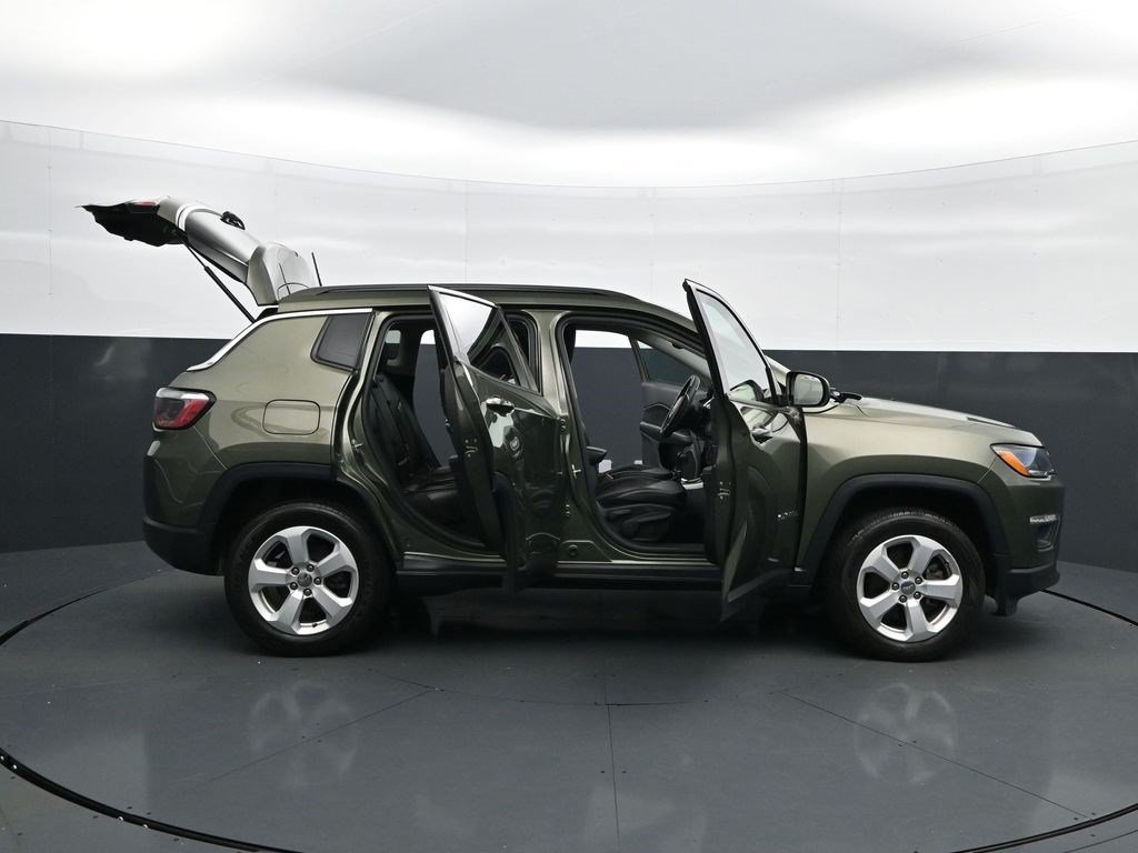 Used 2021 Jeep Compass Latitude AWD/4WD image 31