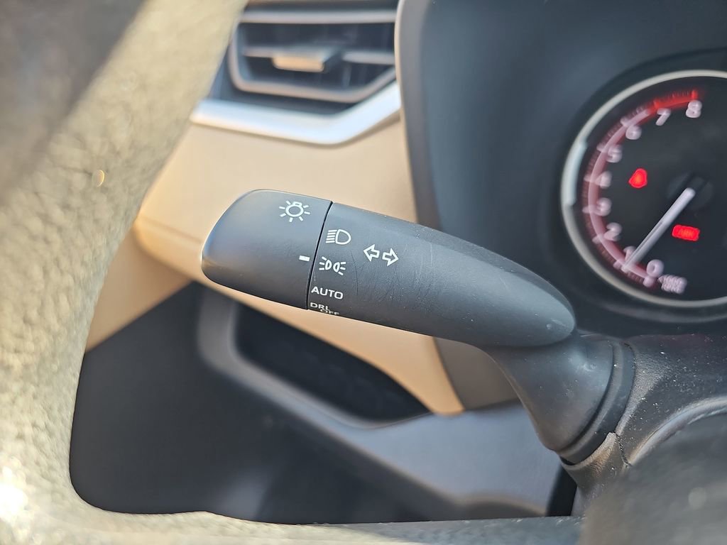 Used 2023 Toyota RAV4 XLE image 30