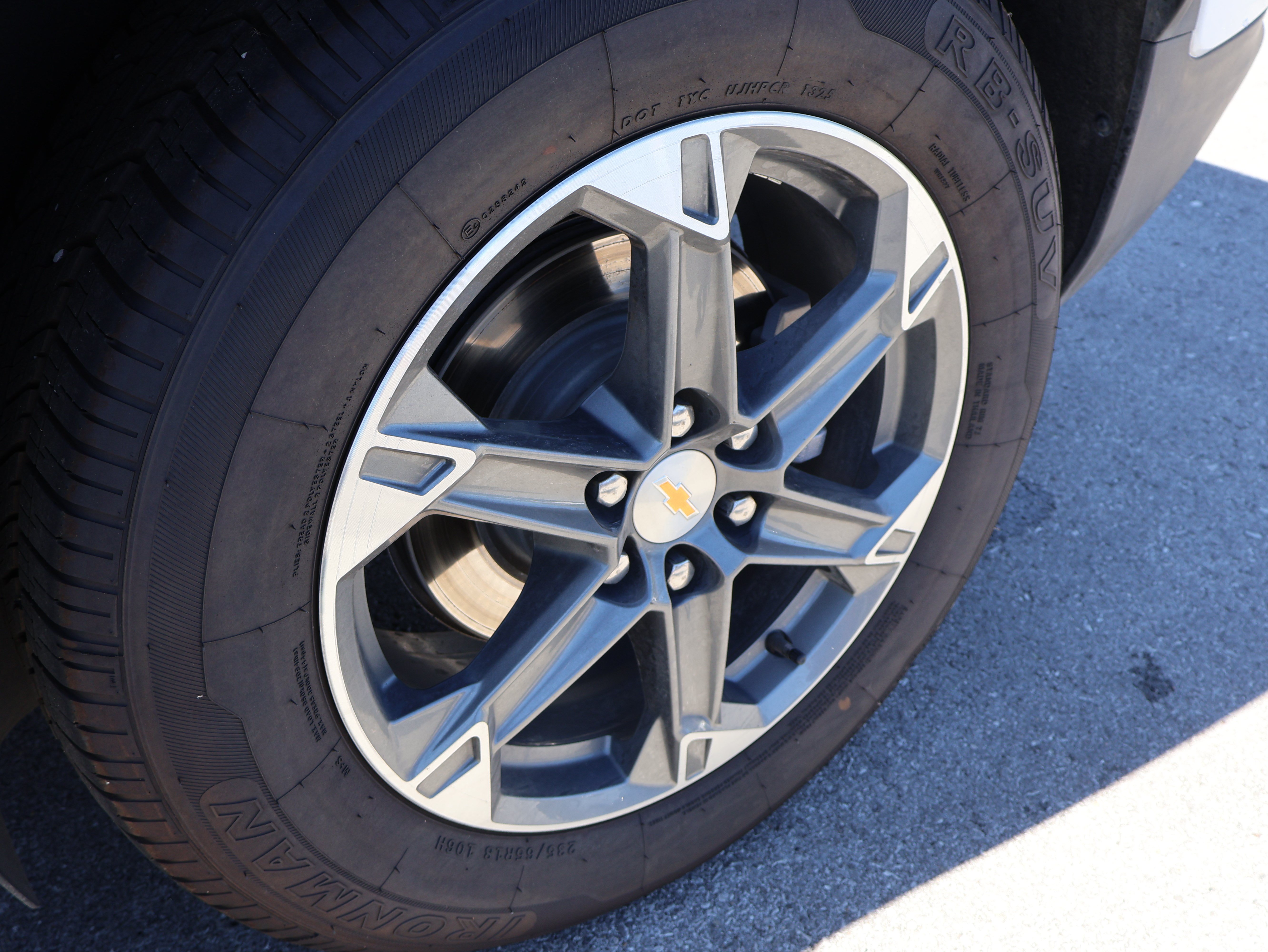 Used 2025 Chevrolet Blazer LT AWD/4WD image 37