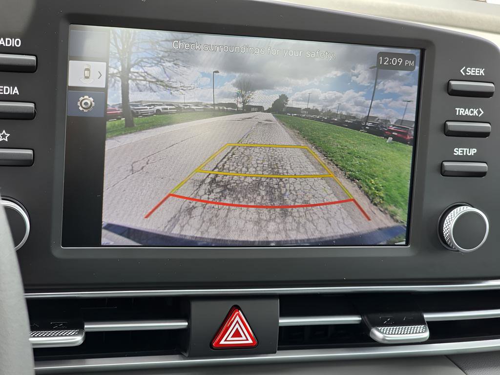 New 2026 Hyundai Elantra SE image 18