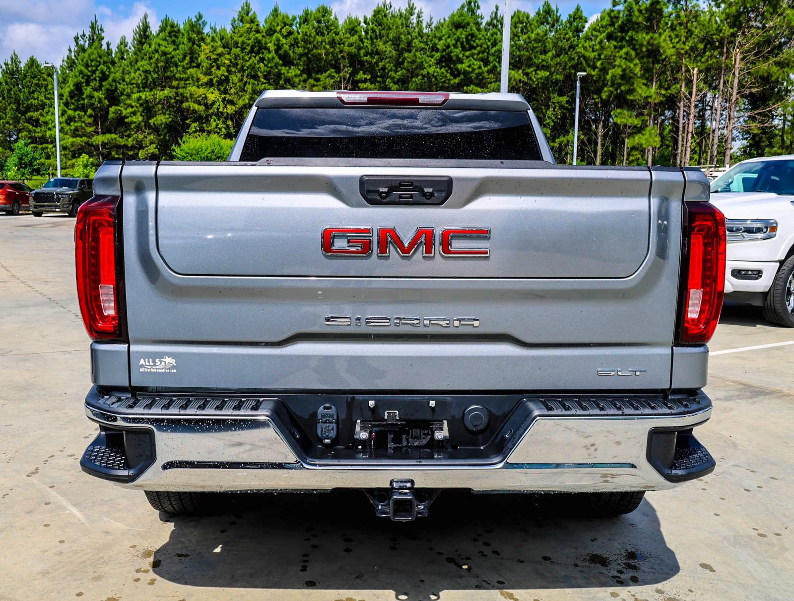 Used 2023 GMC Sierra 1500 SLT w/ SLT Premium Package RWD image 7