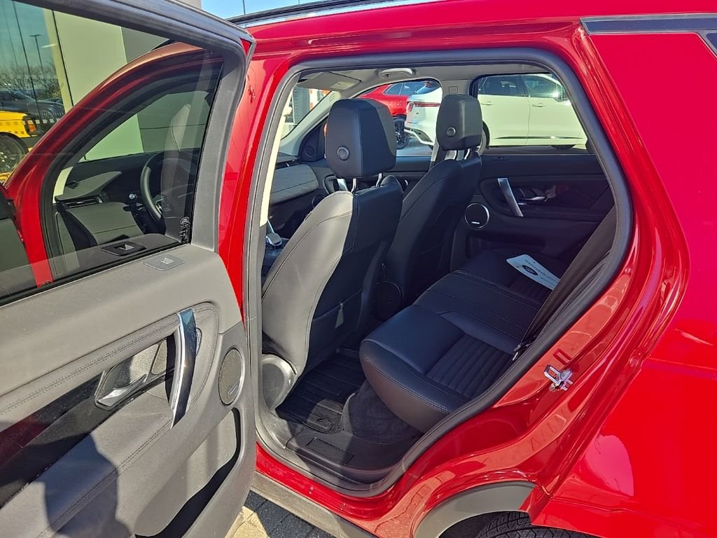 Certified 2025 Land Rover Discovery Sport S image 17