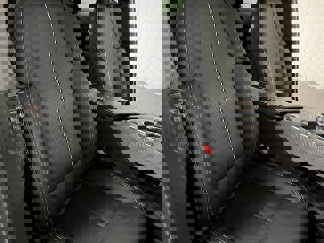 Certified 2025 Cadillac Optiq Sport 2 image 38