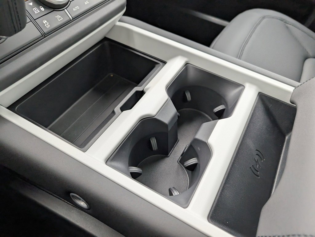 New 2026 Land Rover Defender 110 S image 19