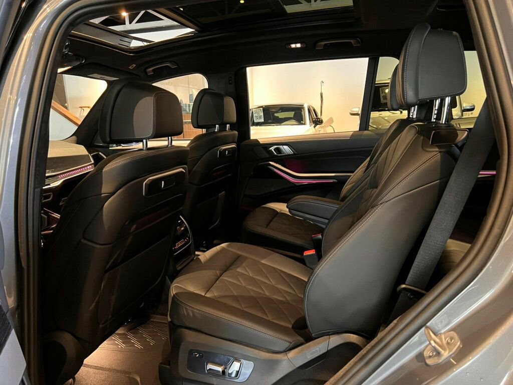 Used 2024 BMW X7 xDrive40i w/ M Sport Package image 22