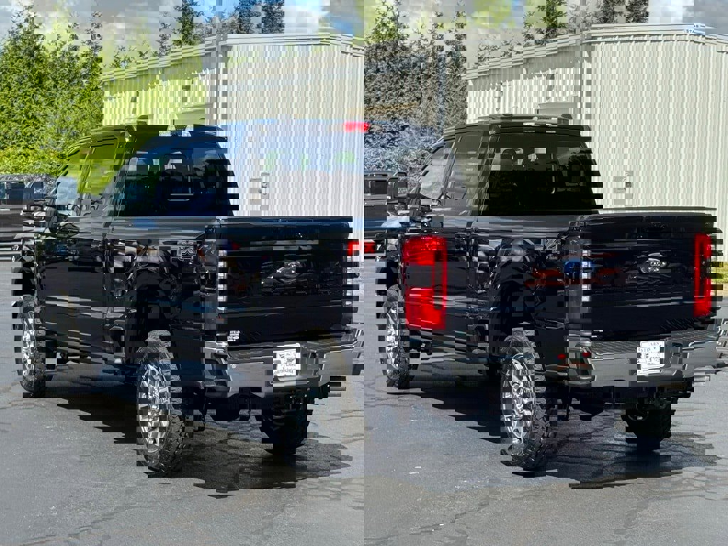 New 2026 Ford F250 Lariat w/ FX4 Off-Road Package image 16
