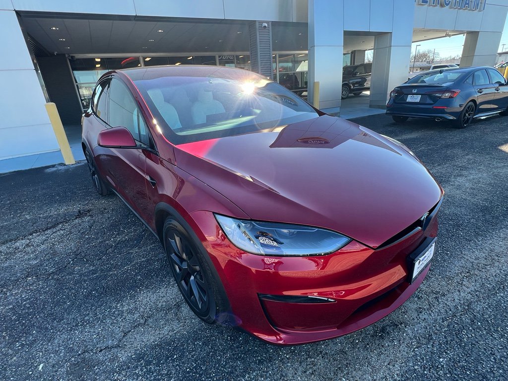 Used 2024 Tesla Model X image 1