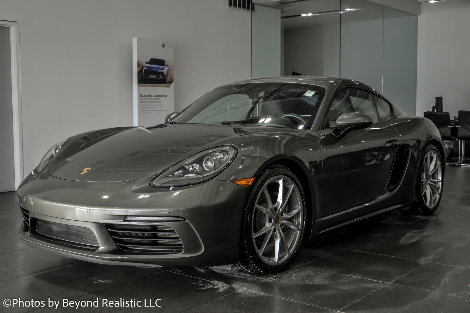Used 2023 Porsche 718 Cayman T w/ Sport Chrono Package image 12