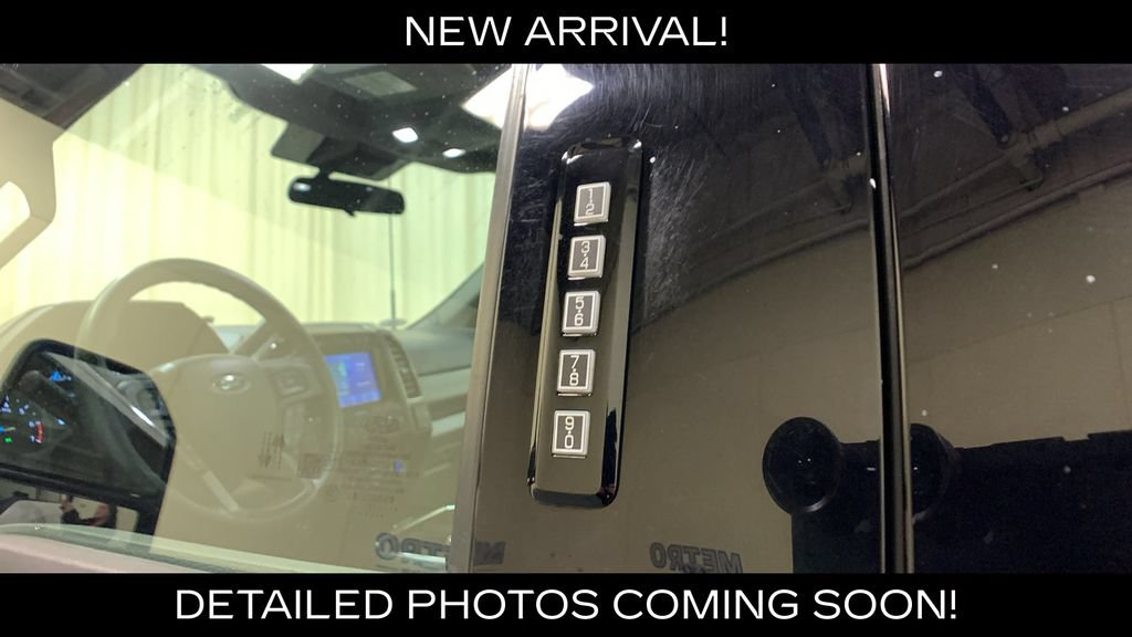 Used 2022 Ford F250 XLT w/ XLT Premium Package AWD/4WD image 24