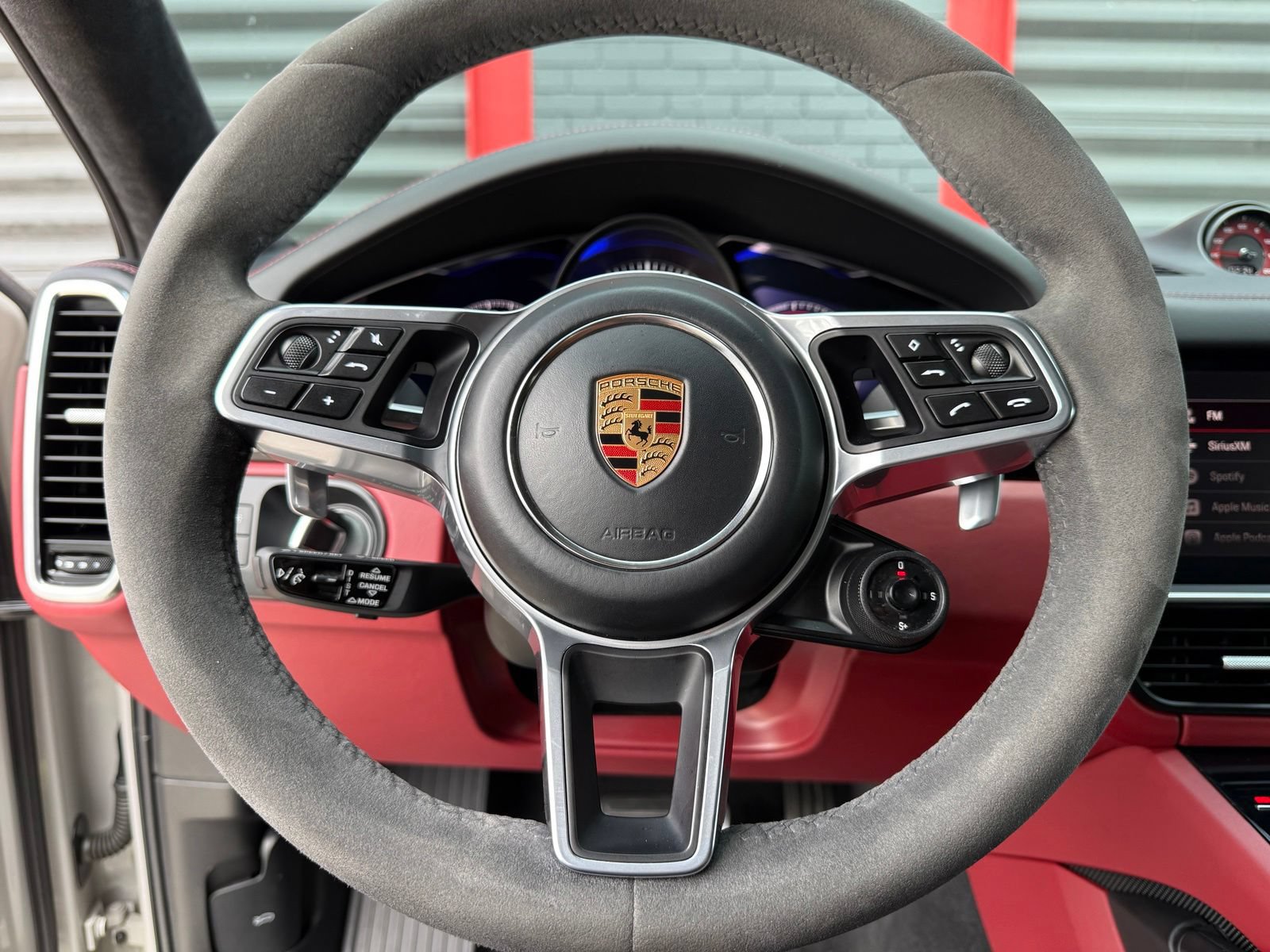 Used 2023 Porsche Cayenne GTS AWD/4WD image 38