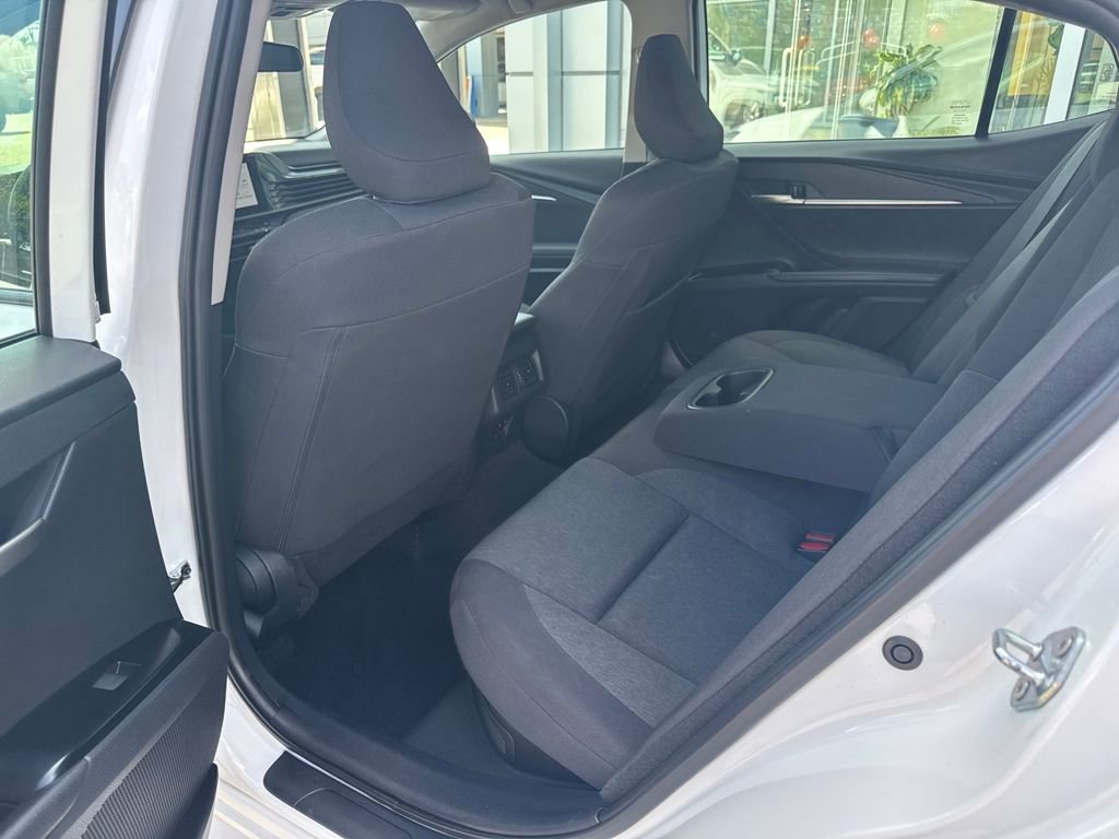 Used 2025 Toyota Camry LE image 11
