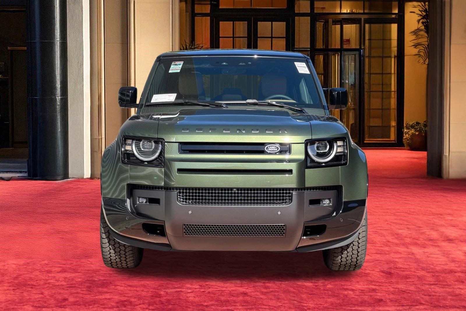 New 2026 Land Rover Defender 110 X-Dynamic SE image 5