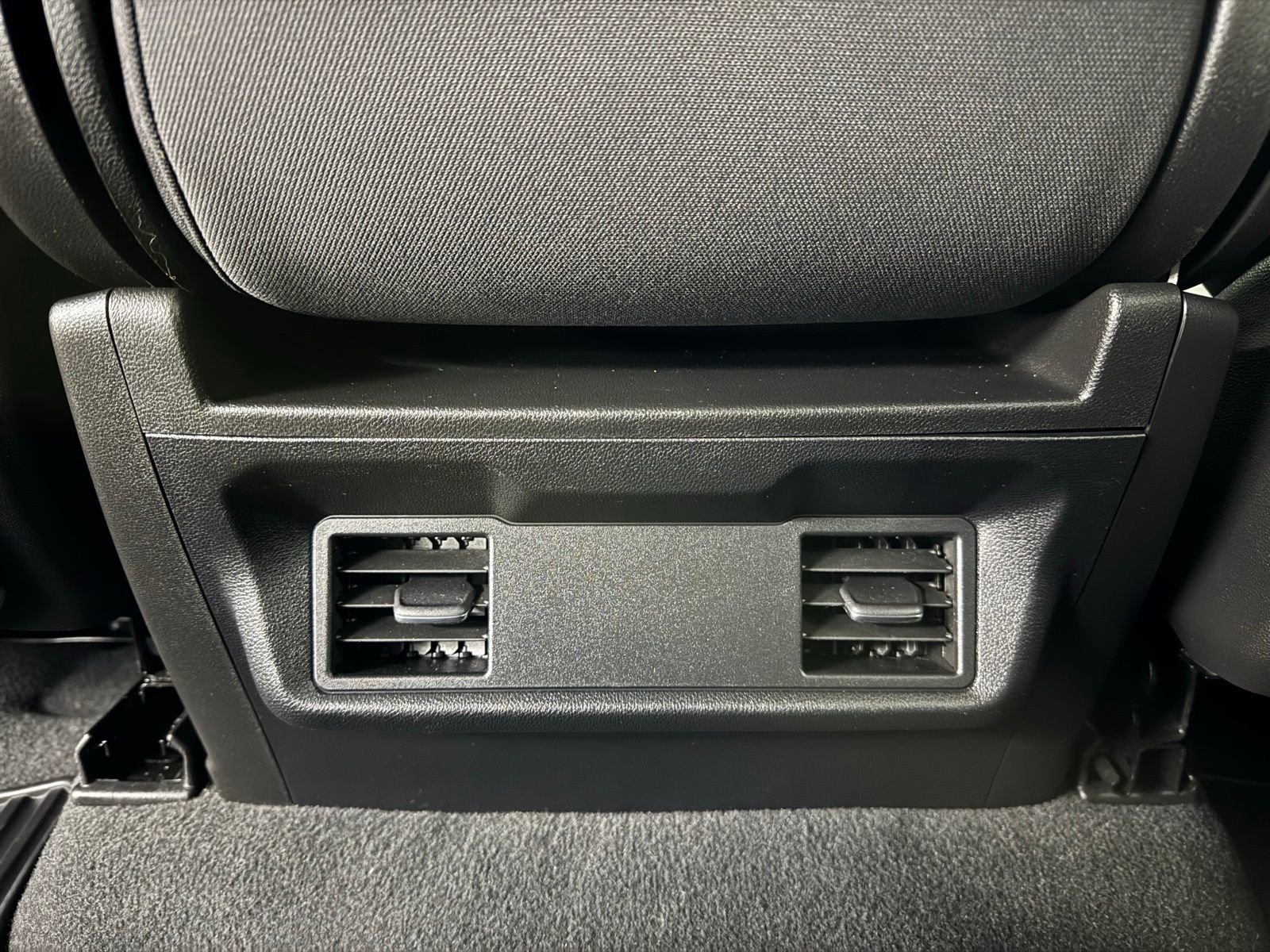 Used 2024 Chevrolet Silverado 3500 LT image 36