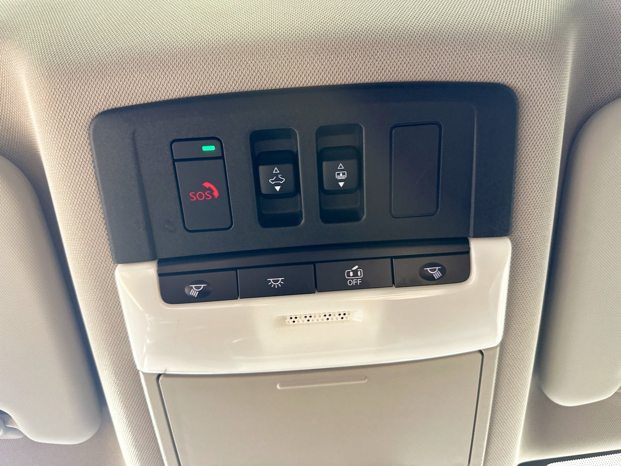 Used 2021 Nissan Rogue Platinum AWD/4WD image 30